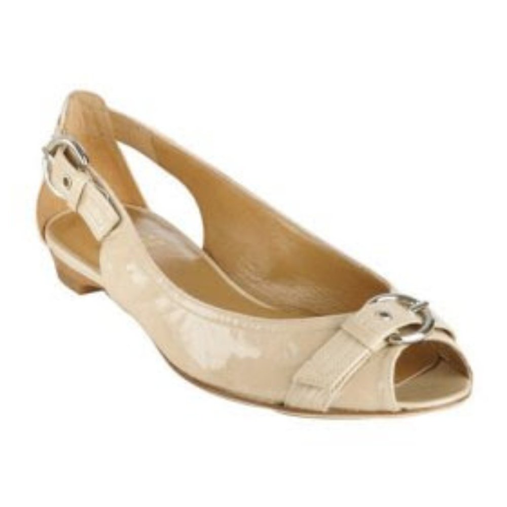 Stuart Weitzman Chit Chat Peep toe